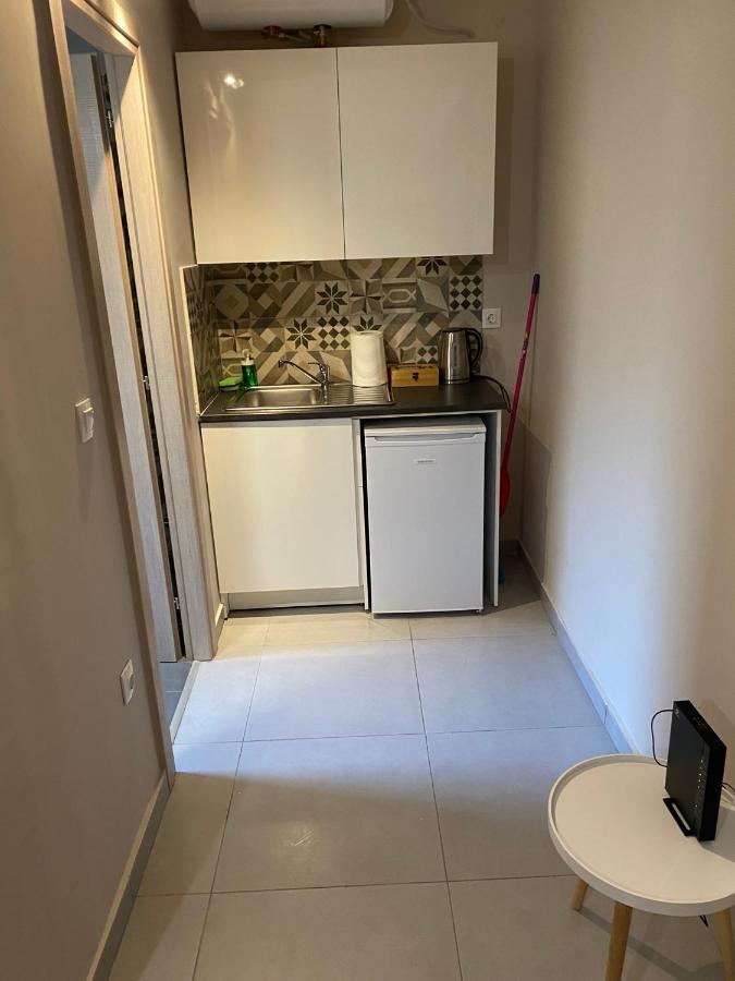 Theo Appartement Athen Εξωτερικό φωτογραφία